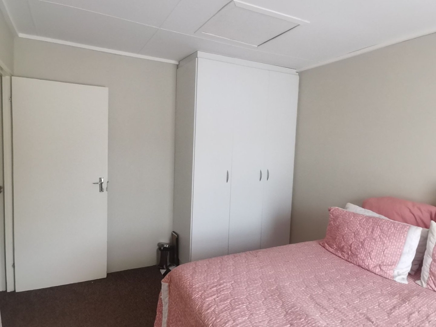 2 Bedroom Property for Sale in Walmer Link Eastern Cape